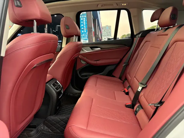 BMW X3 — Фото автомобиля 13