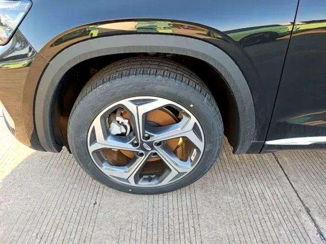 Geely Xingyue L — Фото автомобиля 22