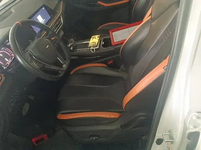 Changan Oushang X5 — Фото автомобиля 14