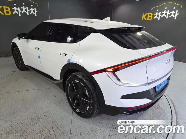 Kia EV6 New — Фото автомобиля 4
