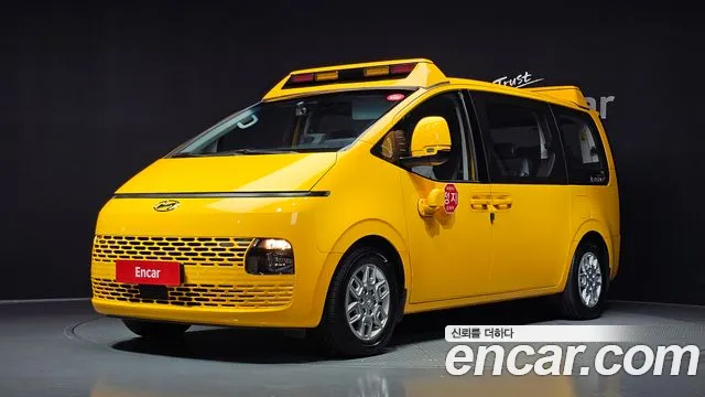 Фотография автомобиля — Hyundai Staria