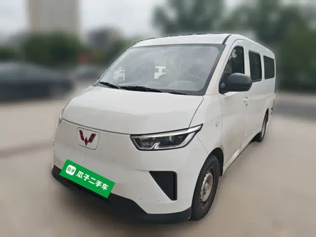 Фотография автомобиля — Wuling Yangguang