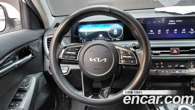 Kia Seltos Новый Seltos Бензин 2.0 2WD — Фото автомобиля 14