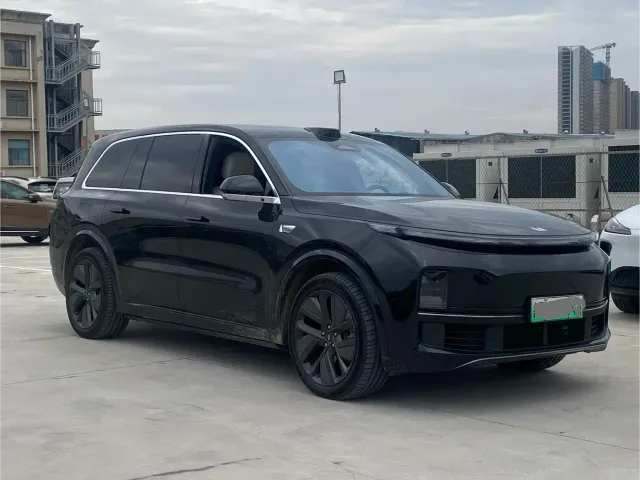 Li Auto L9 — Фото автомобиля 3