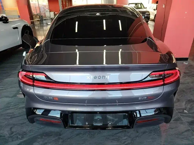 Xiaomi SU7 — Фото автомобиля 5