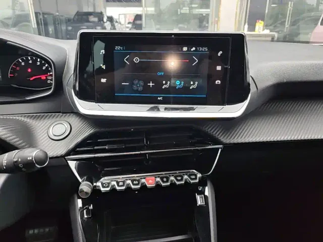 Peugeot 2008 — Фото автомобиля 12