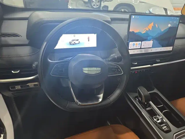 Geely Haoyue L — Фото автомобиля 3