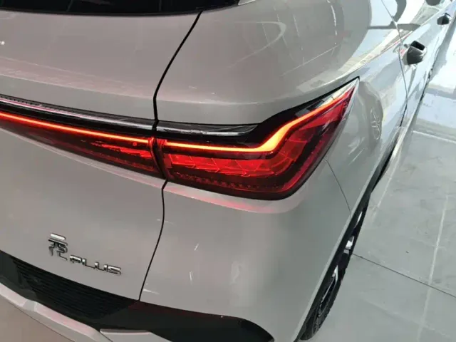 BYD Yuan PLUS — Фото автомобиля 7