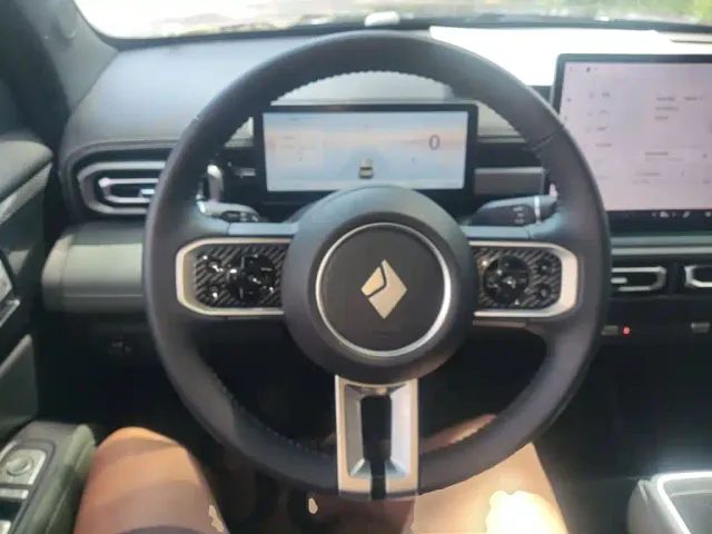 Baojun Yep Plus — Фото автомобиля 10