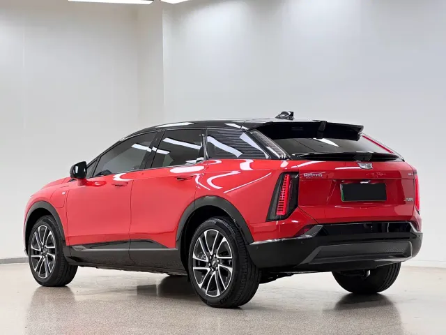 Cadillac Optiq — Фото автомобиля 5