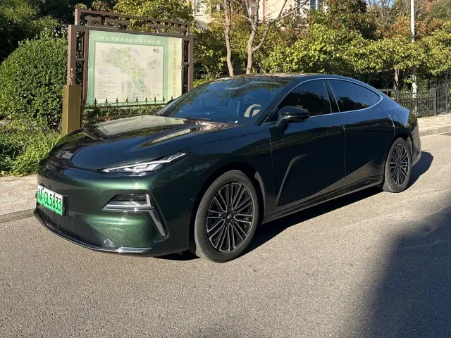 Фотография автомобиля — Geely Galaxy Xingyao 8