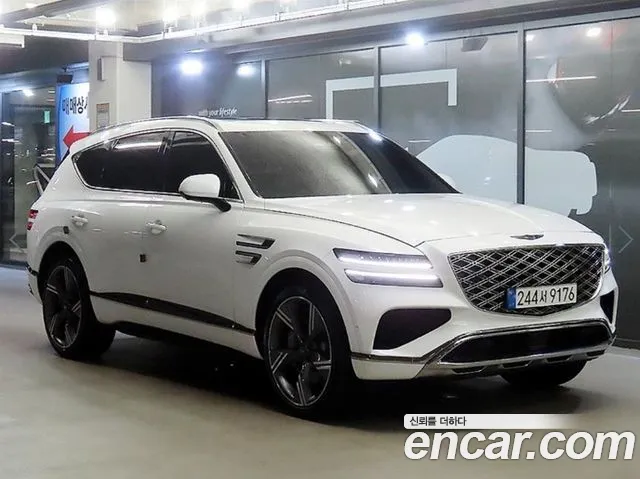 Фотография автомобиля — Genesis GV80