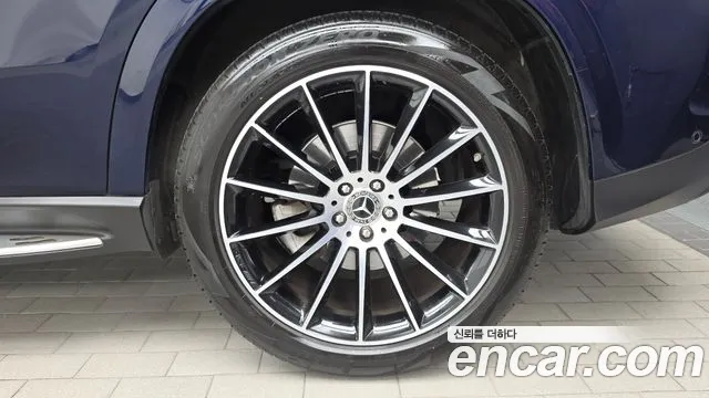 Mercedes-Benz GLE-Class — Фото автомобиля 6