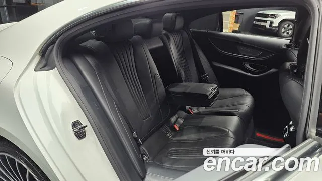Mercedes-Benz CLS-Class — Фото автомобиля 12