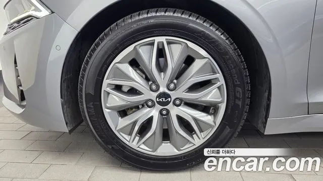 Kia K5 Signature — Фото автомобиля 5