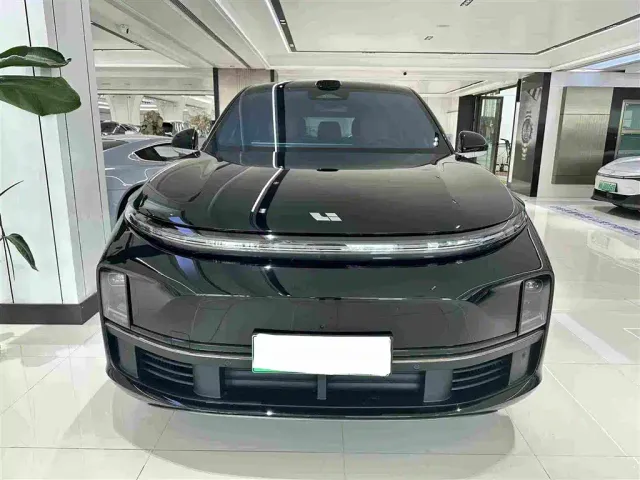 Li Auto L7 — Фото автомобиля 2