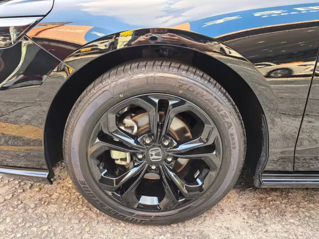 Honda Accord — Фото автомобиля 16