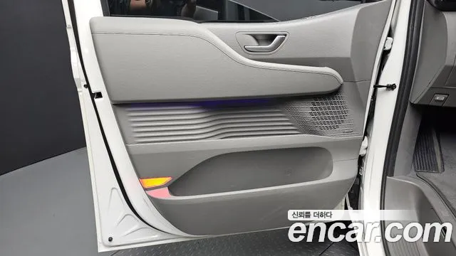 Hyundai Staria — Фото автомобиля 24