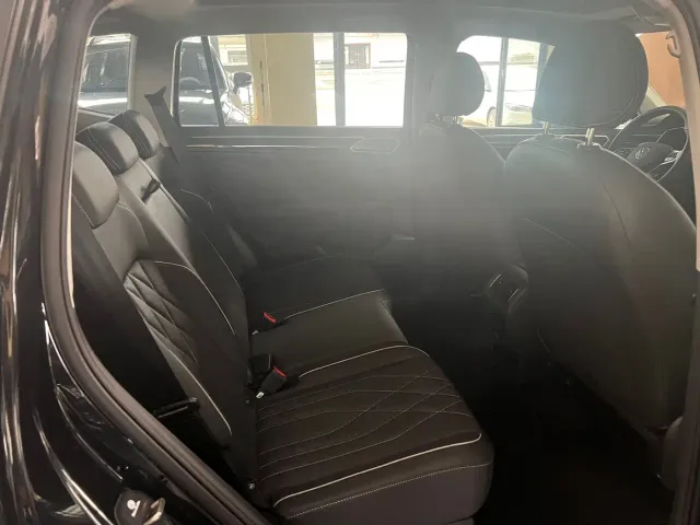 Volkswagen Tiguan L — Фото автомобиля 18