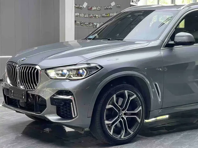 BMW X5 — Фото автомобиля 7