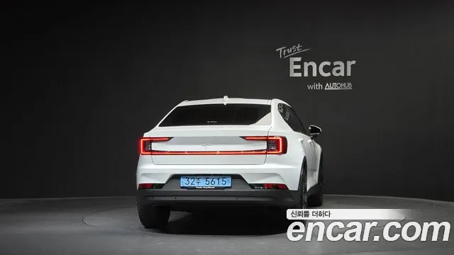 Polestar 2 — Фото автомобиля 4