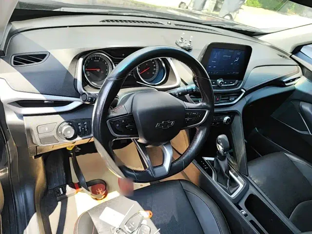 Chevrolet Orlando — Фото автомобиля 9