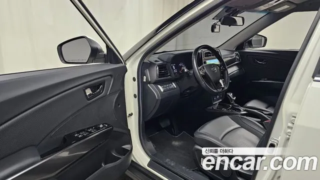 KG_Mobility_Ssangyong TIBOLI Very New Tivoli Бензин 1.5 2WD — Фото автомобиля 10