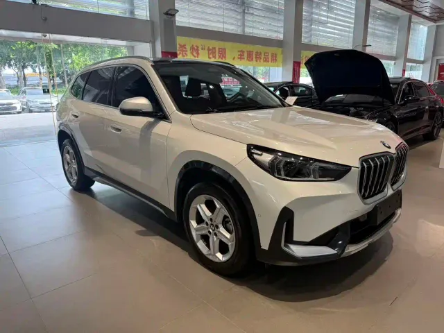 BMW X1 — Фото автомобиля 3