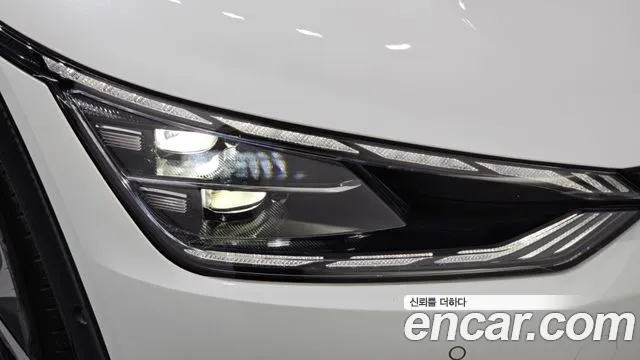 Kia EV6 — Фото автомобиля 16