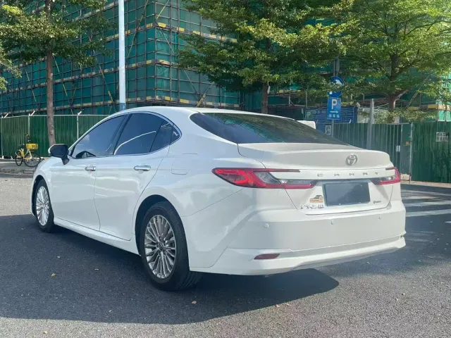 Toyota Camry — Фото автомобиля 3