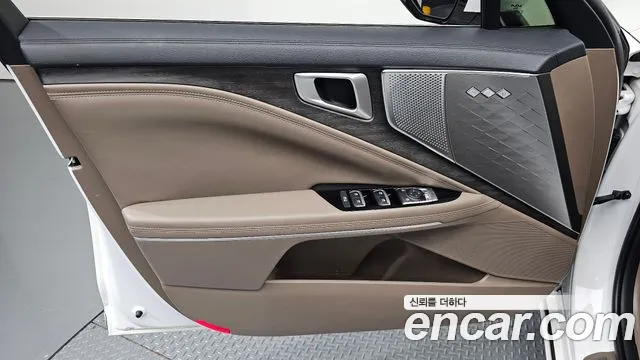 Kia K8 — Фото автомобиля 13