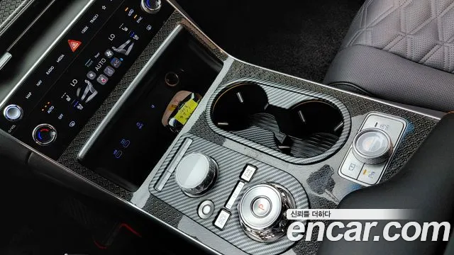 Genesis GV80 — Фото автомобиля 8