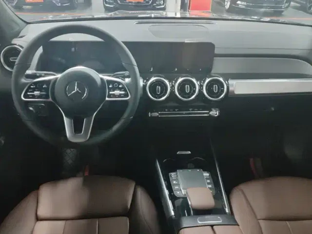 Mercedes-Benz GLB-Class — Фото автомобиля 12