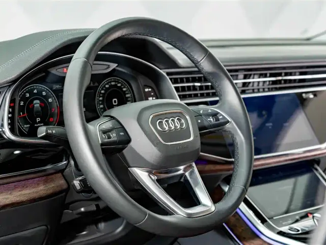 Audi Q7 — Фото автомобиля 11