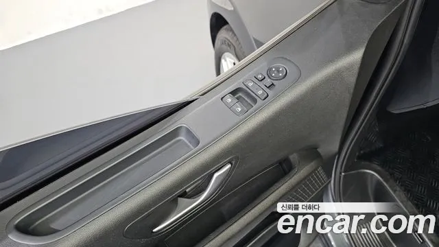 Hyundai Staria — Фото автомобиля 19