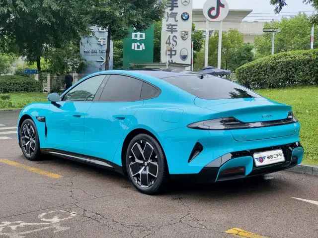 Xiaomi SU7 — Фото автомобиля 4