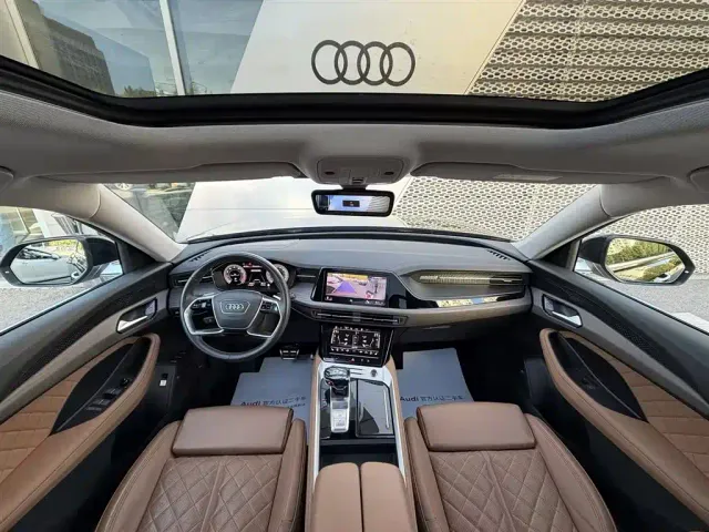Audi Q6 — Фото автомобиля 8