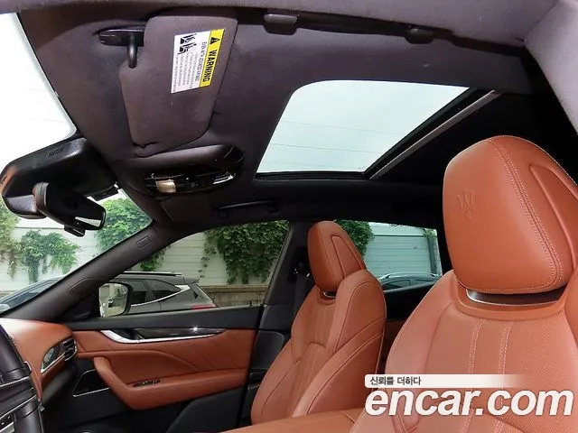 Maserati Levante — Фото автомобиля 16