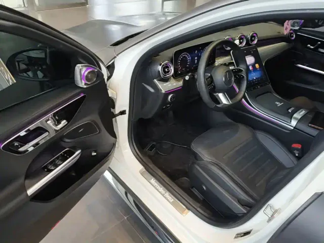 Mercedes-Benz C-Class — Фото автомобиля 15