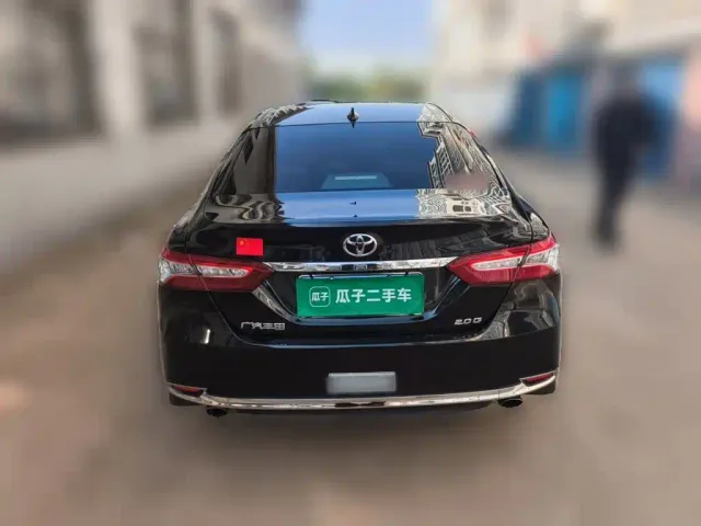 Toyota Camry — Фото автомобиля 3