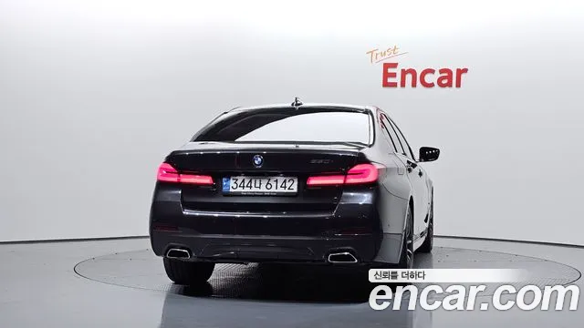 BMW 5 Series G30 — Фото автомобиля 4