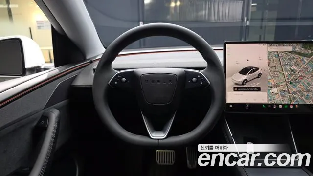 Tesla Model Y — Фото автомобиля 19
