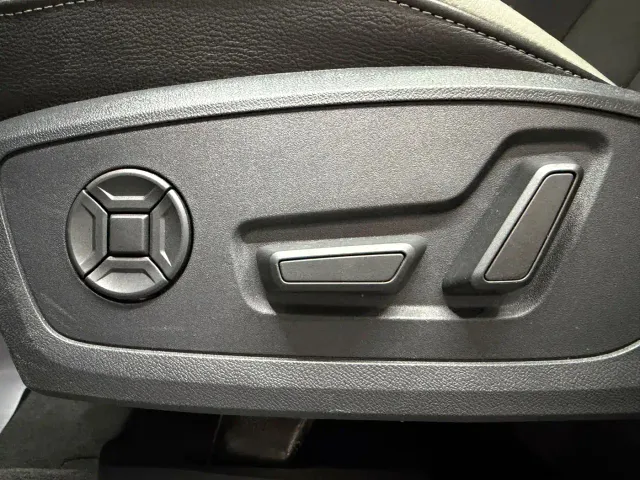 Audi Q3 — Фото автомобиля 18