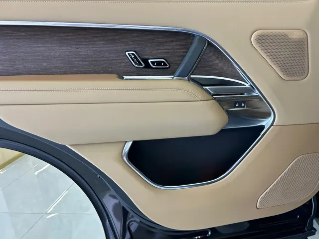 Land Rover Range Rover — Фото автомобиля 22