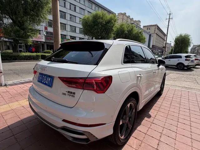 Audi Q3 — Фото автомобиля 5