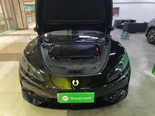 Denza Denza Z9GT 2024 Model 1100 AWD Max Edition — Фото автомобиля 19