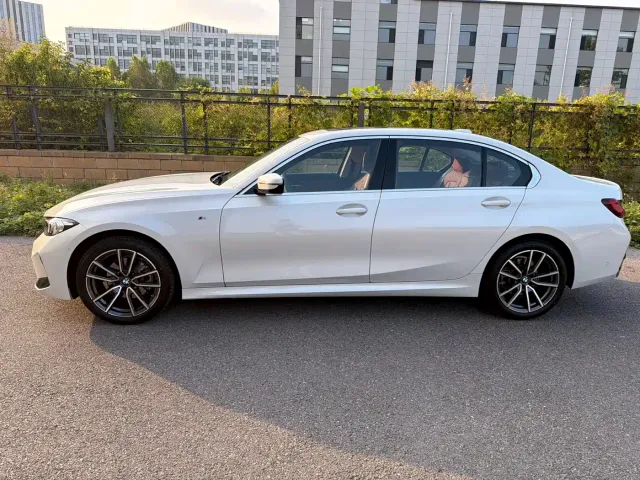 BMW 3 Series — Фото автомобиля 3