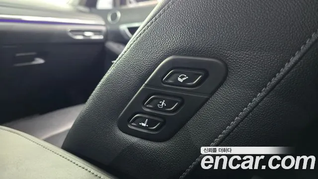 Hyundai Sonata — Фото автомобиля 28