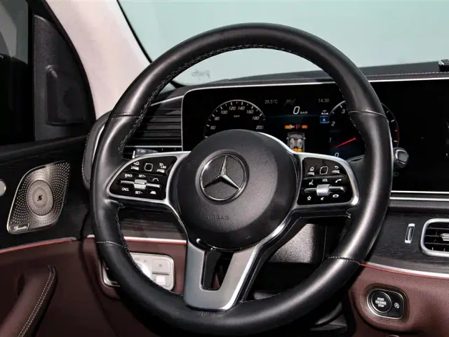 Mercedes-Benz GLE-Class — Фото автомобиля 15
