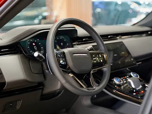 Land Rover Range Rover Sport — Фото автомобиля 11